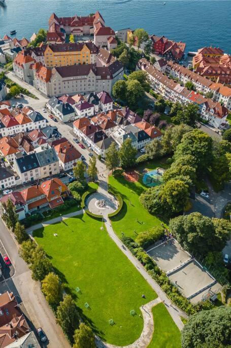 Fresh Apartment, A Short Walk From Bryggen Lejlighed