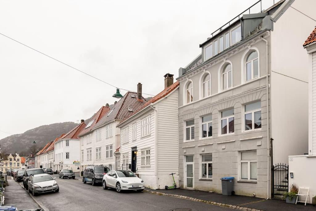 Lejlighed Fresh Apartment, A Short Walk From Bryggen *